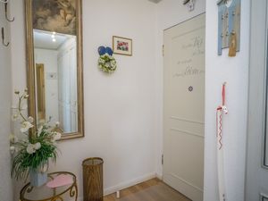 23911311-Ferienwohnung-2-Westerland (Sylt)-300x225-4