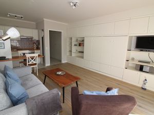 23882436-Ferienwohnung-2-Westerland (Sylt)-300x225-1