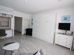 23882444-Ferienwohnung-2-Westerland (Sylt)-300x225-1