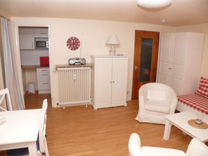 23882453-Ferienwohnung-2-Westerland (Sylt)-300x225-2