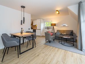 23882677-Ferienwohnung-3-Westerland (Sylt)-300x225-1