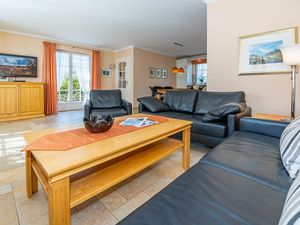 23882711-Ferienwohnung-4-Westerland (Sylt)-300x225-1