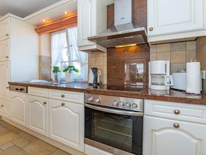 23882711-Ferienwohnung-4-Westerland (Sylt)-300x225-5