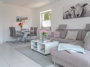 23883131-Ferienwohnung-2-Westerland (Sylt)-300x225-1