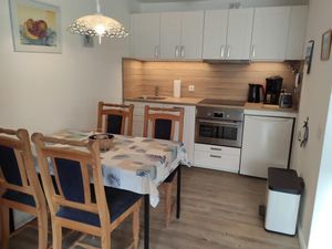 23880678-Ferienwohnung-4-Westerland (Sylt)-300x225-1