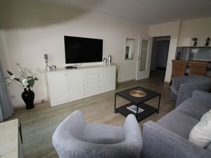 23883208-Ferienwohnung-4-Westerland (Sylt)-300x225-2