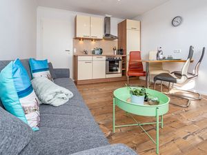 23968331-Ferienwohnung-4-Westerland (Sylt)-300x225-2