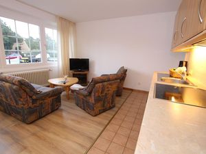 23291020-Ferienwohnung-4-Westerland (Sylt)-300x225-3