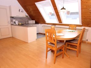 23291034-Ferienwohnung-5-Westerland (Sylt)-300x225-5