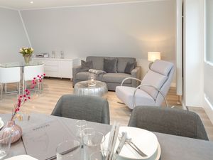 23981880-Ferienwohnung-3-Westerland (Sylt)-300x225-3