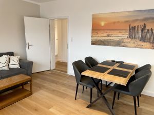 24012777-Ferienwohnung-4-Westerland (Sylt)-300x225-5