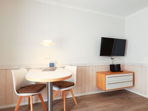 23981884-Ferienwohnung-2-Westerland (Sylt)-300x225-4