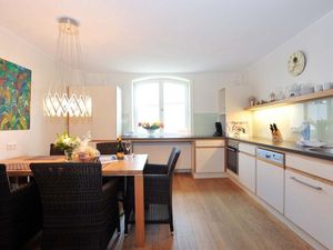 23970102-Ferienwohnung-4-Westerland (Sylt)-300x225-5