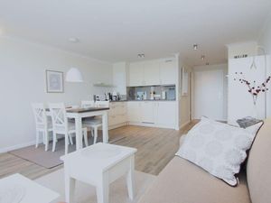 23970342-Ferienwohnung-2-Westerland (Sylt)-300x225-2