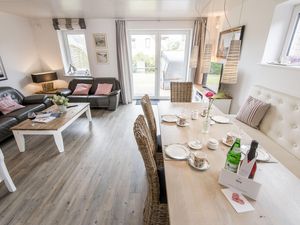 23970406-Ferienwohnung-4-Westerland (Sylt)-300x225-5