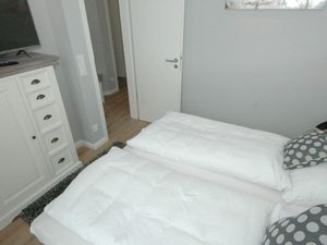 23974278-Ferienwohnung-4-Westerland (Sylt)-300x225-5