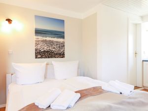 23981919-Ferienwohnung-2-Westerland (Sylt)-300x225-3