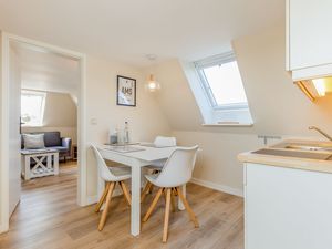 23981960-Ferienwohnung-4-Westerland (Sylt)-300x225-5