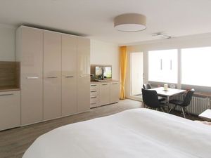 23473295-Ferienwohnung-2-Westerland (Sylt)-300x225-3