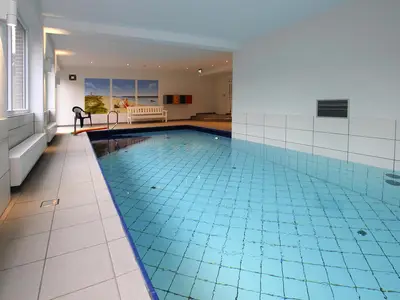 PoolOfHouse