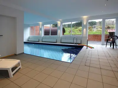 PoolOfHouse