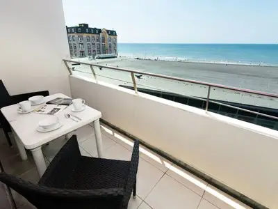 Ferienwohnung für 2 Personen (34 m²) in Sylt-Ost 1/10