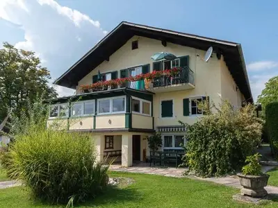 Ferienwohnung für 3 Personen (60 m²) in Weyregg am Attersee 1/10