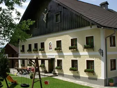 Ferienwohnung für 5 Personen (50 m²) in Weyregg am Attersee 1/10