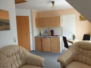 23879000-Ferienwohnung-2-Wieck am Darß-300x225-5