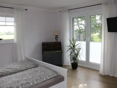 Großes Schlafzimmer (2)