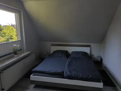 Schlafzimmer 2