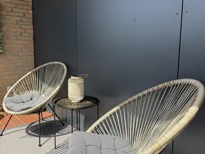 Balkon-Sitzmöbel