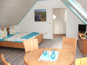 22019245-Ferienwohnung-4-Wiehe-300x225-2