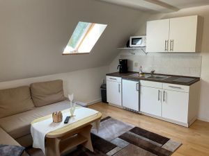 23692807-Ferienwohnung-2-Wiek auf Rügen-300x225-5