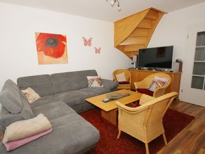 23066781-Ferienwohnung-6-Wiek auf Rügen-300x225-4