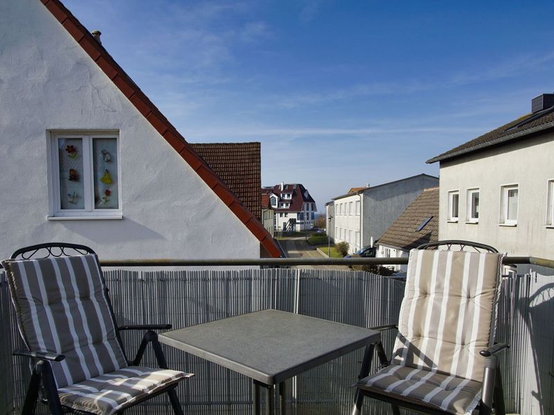 23968368-Ferienwohnung-4-Wiek auf Rügen-800x600-2