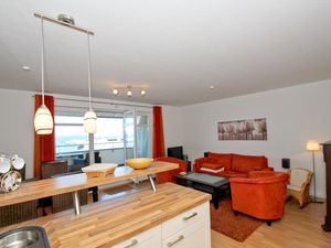 23956721-Ferienwohnung-3-Wiek auf Rügen-300x225-4