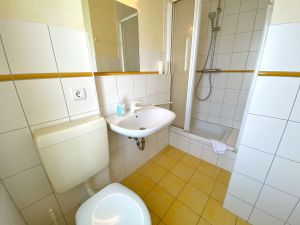 23975760-Ferienwohnung-2-Wiek auf Rügen-300x225-4