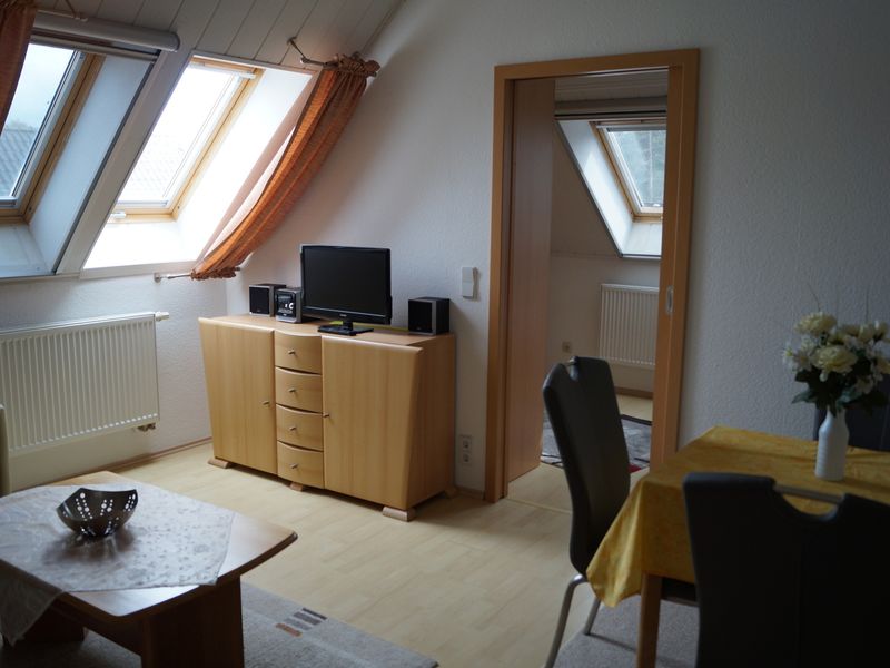 22249153-Ferienwohnung-2-Wiek auf Rügen-800x600-2