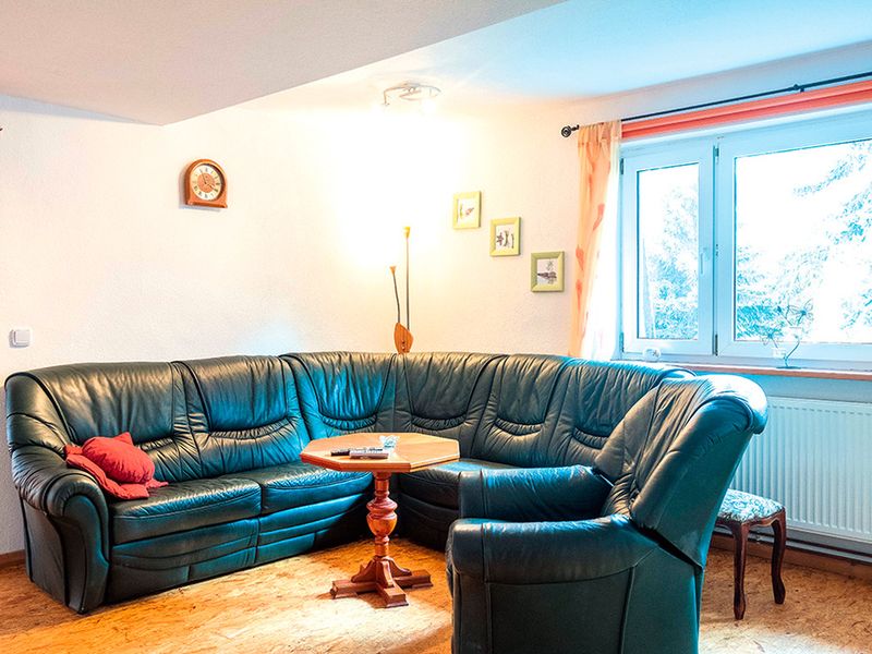 23948283-Ferienwohnung-4-Wiek auf Rügen-800x600-2