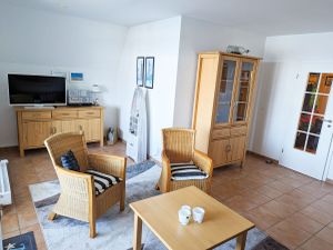 23956718-Ferienwohnung-4-Wiek auf Rügen-300x225-5