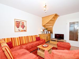 23956723-Ferienwohnung-6-Wiek auf Rügen-300x225-3