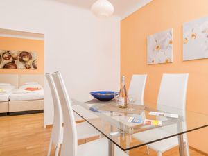 22443955-Ferienwohnung-5-Wien-300x225-1