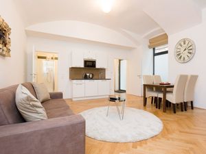 22493875-Ferienwohnung-4-Wien-300x225-2