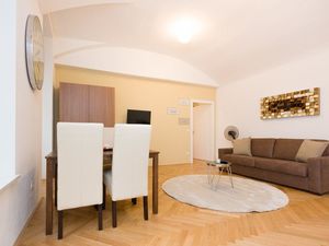 22493875-Ferienwohnung-4-Wien-300x225-5