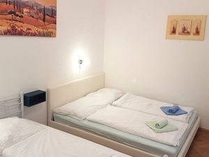 23309707-Ferienwohnung-5-Wien-300x225-5