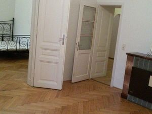 23323091-Ferienwohnung-9-Wien-300x225-4