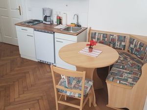 23323082-Ferienwohnung-7-Wien-300x225-2