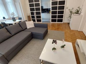 23836841-Ferienwohnung-4-Wien-300x225-5