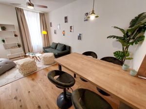 23867082-Ferienwohnung-8-Wien-300x225-1